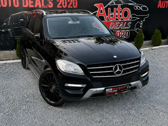 Mercedes-Benz ML 350 2012, черен