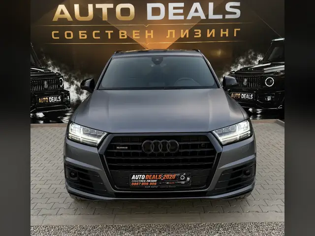 Audi Q7 2017, сив