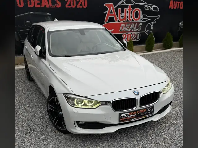 BMW 320 2013, бял