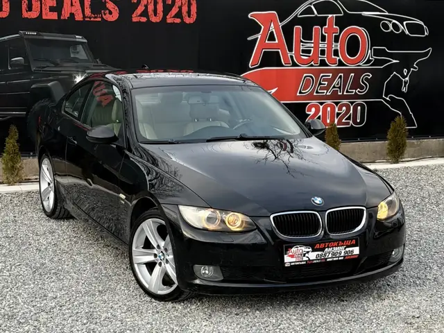 BMW 320 2009, черен