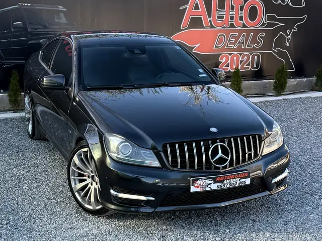 Mercedes-Benz C 220 2012, черен