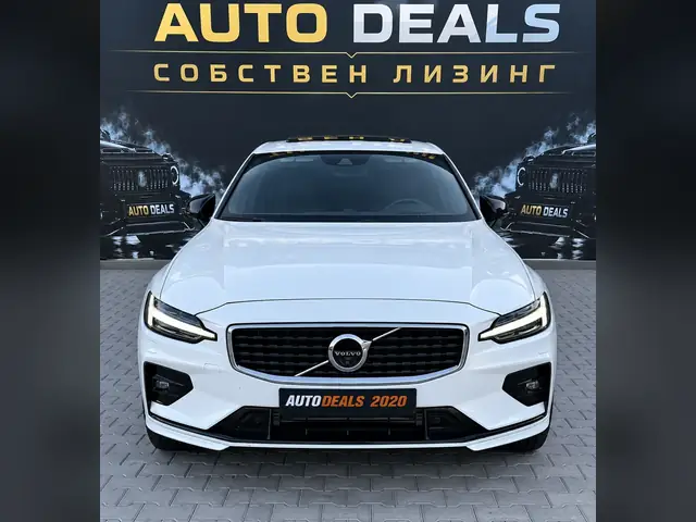 Volvo S60 2020, бял