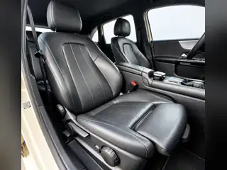 Mercedes-Benz B 200 2020, бежов, снимка 6 от 12