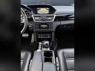 Mercedes-Benz E 63 AMG 2012, черен, снимка 12 от 17