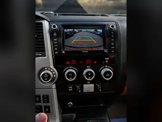 Toyota Sequoia 2012, черен, снимка 11 от 16